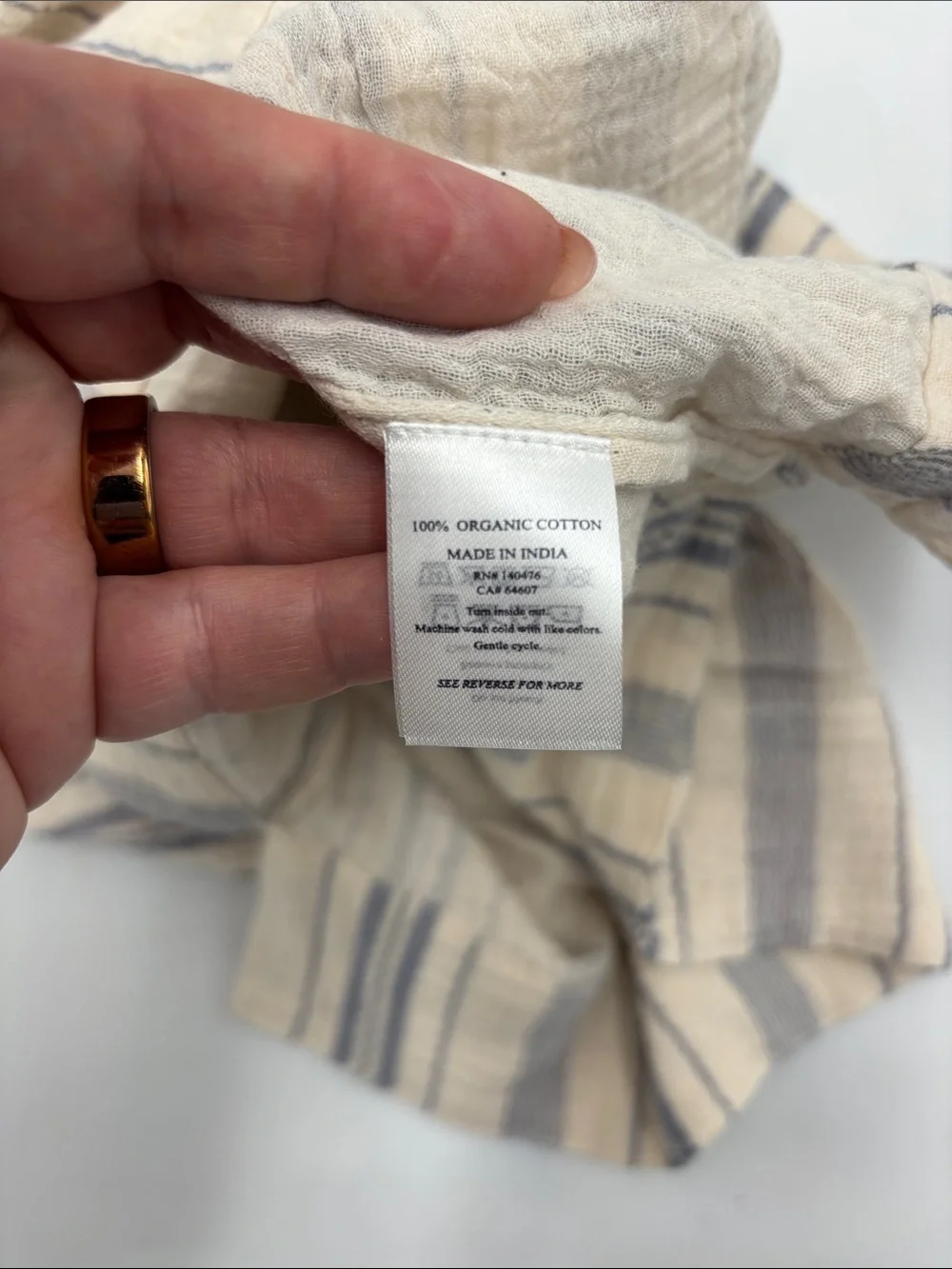 Faherty Dune Cotton Gauze Popover V-Neck Top - Picture 6 of 6